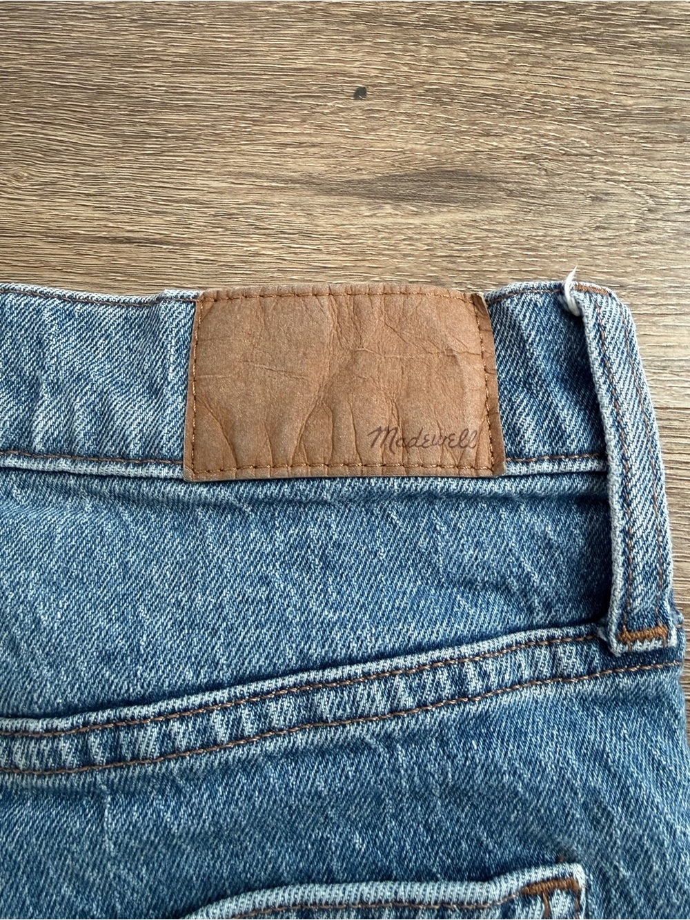 Women’s Madewell - The Perfect Vintage Jeans - size 32 tall - Picture 4 of 5